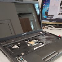  	Лаптоп Toshiba Satellite C660-11M, снимка 1 - Части за лаптопи - 42010375