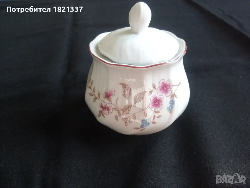 Порцеланова захарница , снимка 1