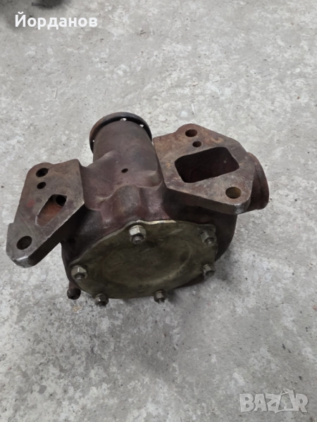 Водна помпа за трактор т 150,двигател смд 60, снимка 1