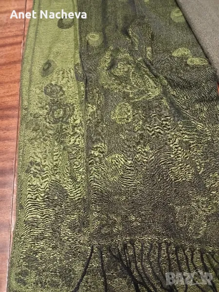 Шалове вълнени за зима два броя , снимка 1