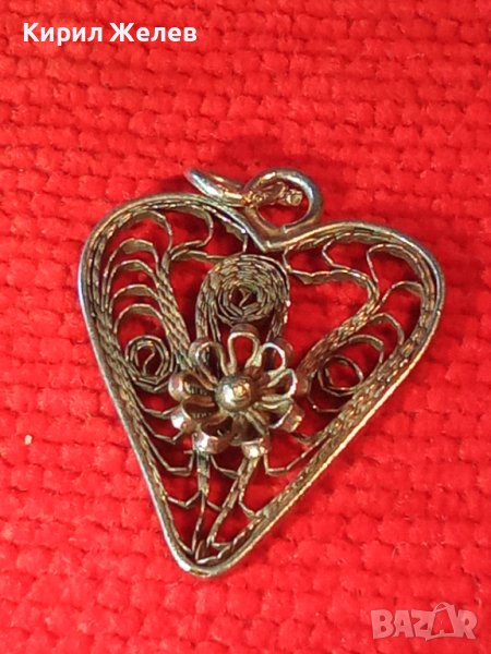 19 Век ФИЛИГРАНЕН АЖУРЕН СРЕБЪРЕН СЪРЦЕВИДЕН РЕТРО МЕДАЛЬОН ВИСОКА ПРОБА СРЕБРО РЪЧНА РАБОТА 32375, снимка 1