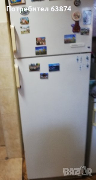 Хладилник с горна камера, снимка 1