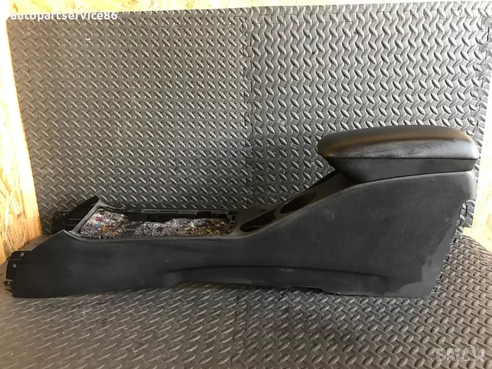 Централна конзола черна за KIA Ceed (2007–2012) 1296687, 84611-1H910, снимка 1