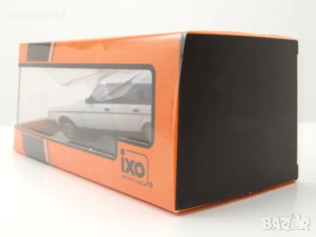 Volvo 240 GL Kombi 1990 - мащаб 1:43 на ixo models моделът е нов в PVC дисплей-кейс, снимка 9 - Колекции - 49719601