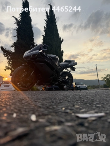 ПРОДАВА СЕ - Yamaha R1, снимка 2 - Мотоциклети и мототехника - 55946073