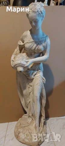 Винтидж статуя