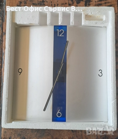 часовник стенен алуминиев сребро със синьо Хенкелс Henkels дизайнерски Германия, снимка 2 - Стенни часовници - 52406167