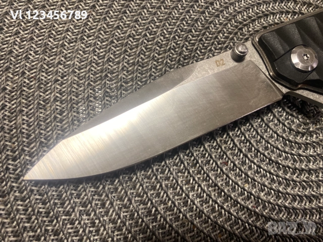 Сгъваем нож,острие D2, дръжка G10, 98х230, снимка 3 - Ножове - 52368242