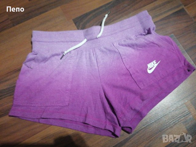 Гащи Nike , снимка 1 - Къси панталони и бермуди - 41424274