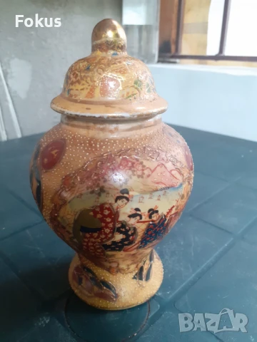 Красива стара ваза буркан с капак порцелан Сатцума Satsuma, снимка 4 - Антикварни и старинни предмети - 50941817