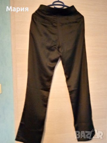Елегантен дамски панталон от сатен, HOLLISTER , снимка 2 - Панталони - 42605661