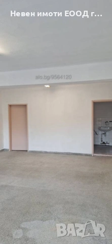 Търговско помещение, център гр Велико Търново , снимка 5 - Магазини - 52998690