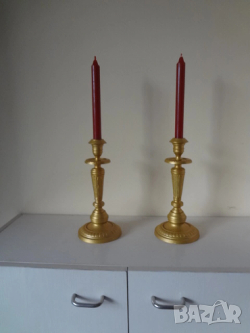 Комплект от 2 бр. бронзови свещника, снимка 3 - Антикварни и старинни предмети - 53079634