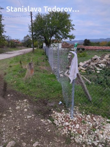 Имот в регулация в с. Нова Шипка, общ. Долни чифлик, снимка 5 - Парцели - 52055323