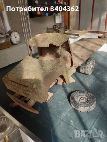 Уникат - руска метална стара играчка камион ЗИЛ, снимка 2 - Антикварни и старинни предмети - 50851758