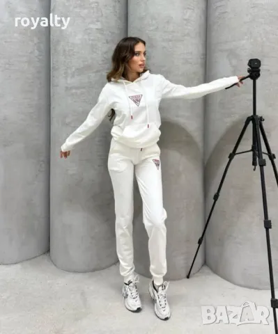 Guess дамски комплекти , снимка 3 - Спортни екипи - 49824476