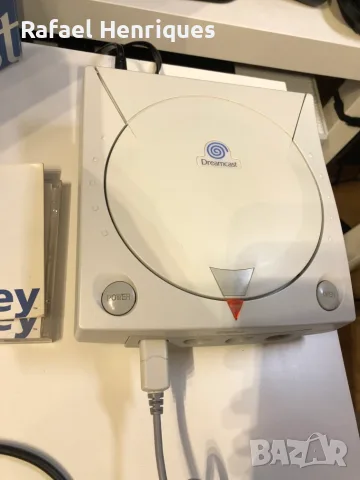 В кутия Sega Dreamcast с оригинален контролер, снимка 3 - Други игри и конзоли - 55828432