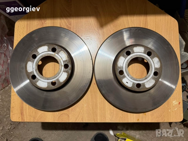 Предни спирачни дискове за Passat B5