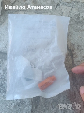 Оптичен сензор IFM OGT 102, снимка 2 - Други машини и части - 53689776