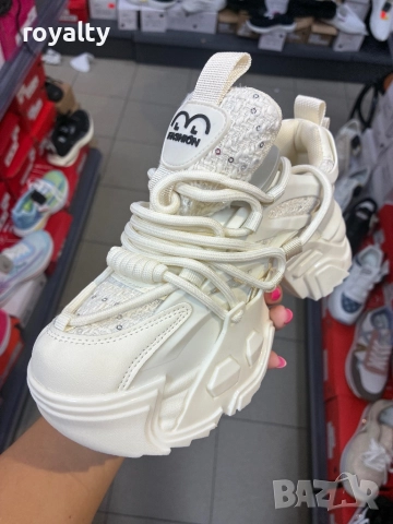 Бели модерни дамски маратонки , снимка 3 - Маратонки - 51723559