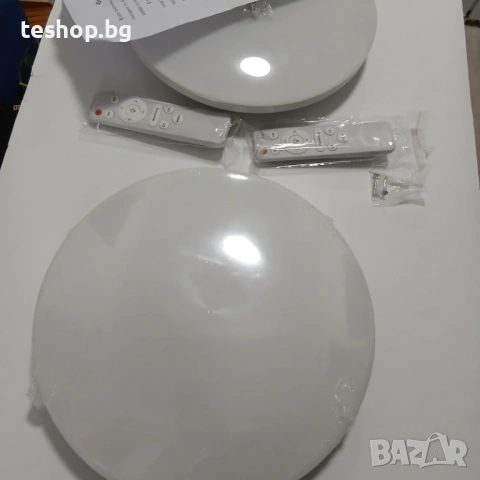 LED лампа за таван 2700 К до 6500 К с топлинно управление