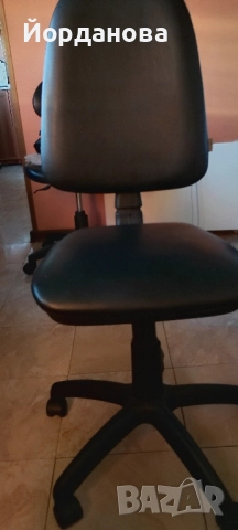 кожен нов офис стол