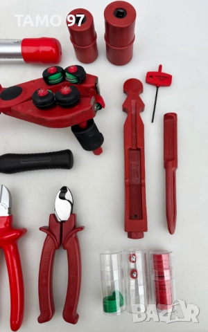 LEMP - Комплект от професионални изолирани инструмент 1000V VDE за електротехници, снимка 7 - Куфари с инструменти - 52958077