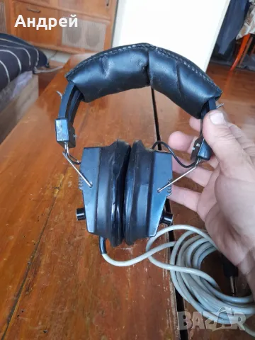 Стари слушалки Bass