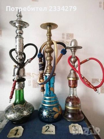 Стари бронзови наргилета, лули и запалки. 