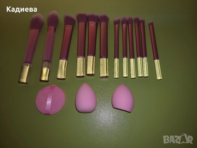 12 четки + 3 бюти блендерa, снимка 4 - Комплекти и лотове - 51654245