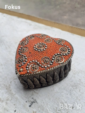 Малка кутийка сърце