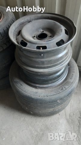 Оригинални джанти Peugeot железни 15 цола, снимка 2 - Гуми и джанти - 42547117