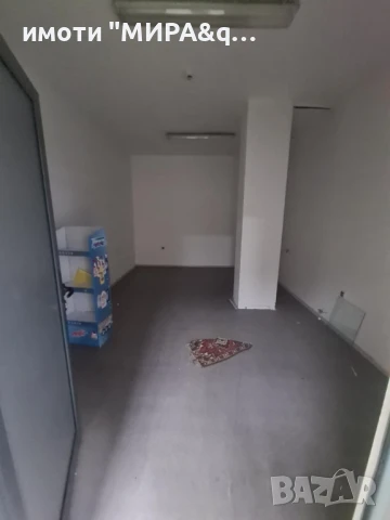 ПРОСТОРНО ПОМЕЩЕНИЕ с площ от 200 кв.м., разположено в кв. Овчарски, гр. Хасково, снимка 4 - Складове - 50952696