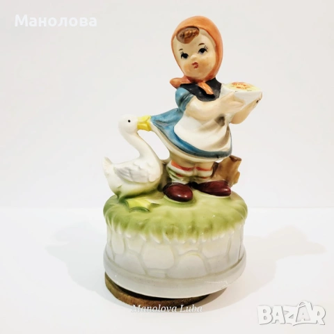 Винтидж музикална кутия в стил Hummel