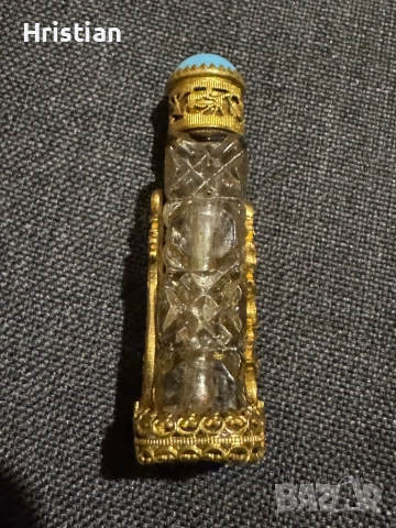 Старо шишенце за парфюм, снимка 3 - Антикварни и старинни предмети - 52457558