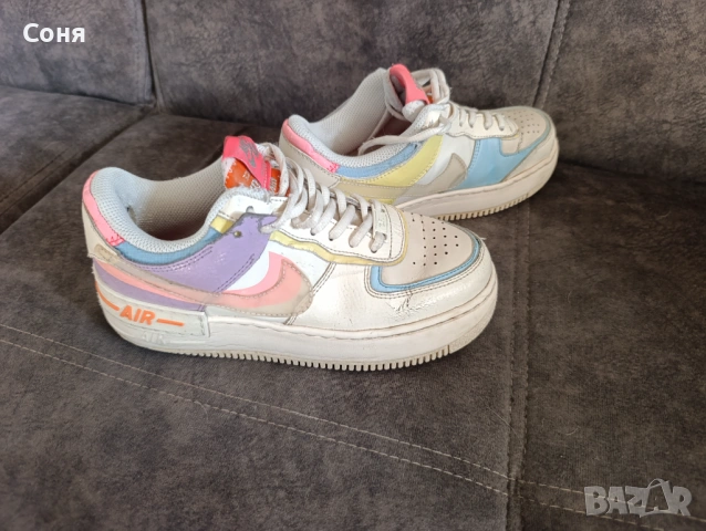 Дамски маратонки Nike Air, снимка 2 - Маратонки - 53622355