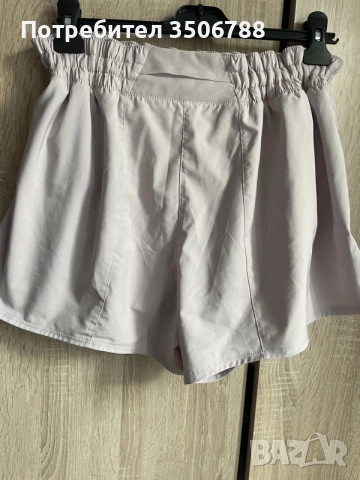 Nike спортни  къси гащи , снимка 2 - Къси панталони и бермуди - 55899461