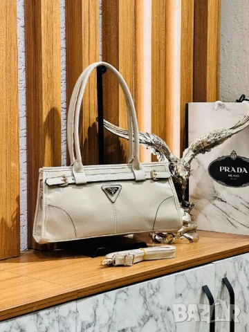 чанти prada , снимка 4 - Чанти - 50675421