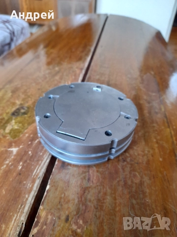 Стар пепелник Marlboro #15, снимка 2 - Други ценни предмети - 51657322