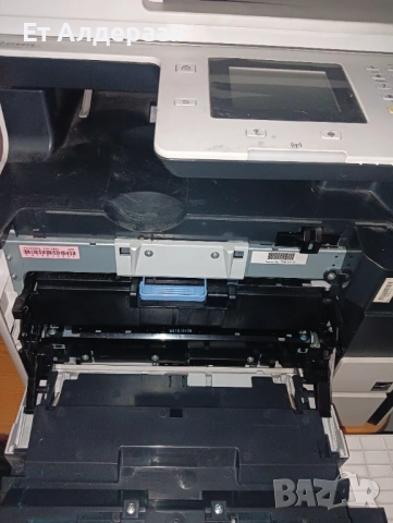 Продавам цветен 3*1 Canon MF 728 CDW, снимка 2 - Друга електроника - 53793063