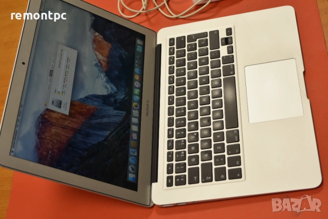 Macbook Air 2015 8 GB 256 SSD A1465, снимка 8 - Лаптопи за работа - 53282128