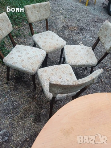 Кръгла кухненска маса с 4 стола , снимка 3 - Маси - 51044722