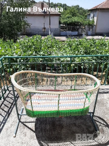 Винтидж детско креватче - люлка, със дюшек