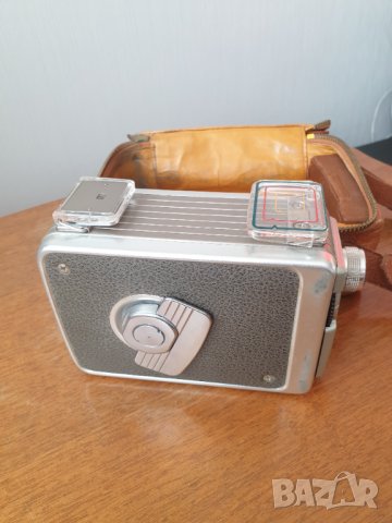 Камера Kodak Brownie 8mm, снимка 5 - Антикварни и старинни предмети - 41078887