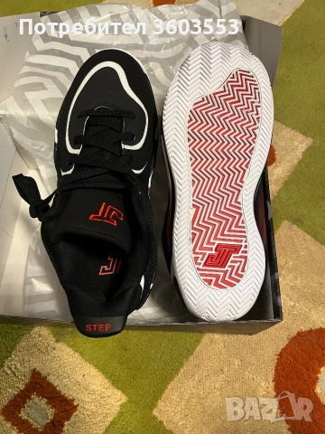 Чисто нови маратонки Jordan Tatum 38 номер black/red, снимка 3 - Маратонки - 52937886