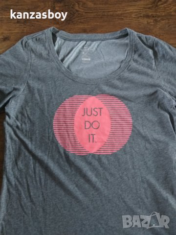 Nike - страхотна дамска тениска , снимка 3 - Тениски - 41104266