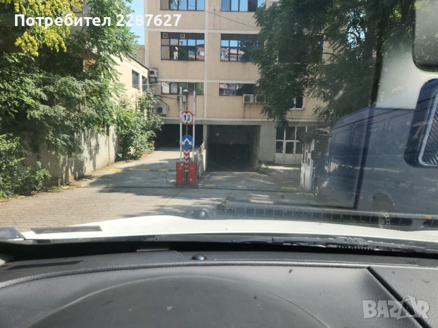 Гараж под наем, Център, снимка 3 - Гаражи и паркоместа - 51404859