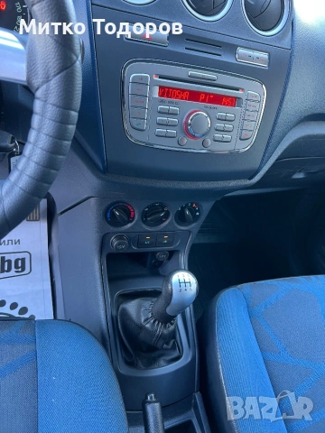 Форд Конект 1.8.90кс.Клима, снимка 7 - Автомобили и джипове - 53060620