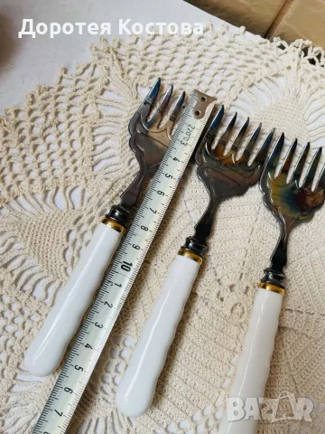 ROYAL ALBERT Красиви вилици за сервиране от Англия 2 бр , снимка 4 - Антикварни и старинни предмети - 56110215