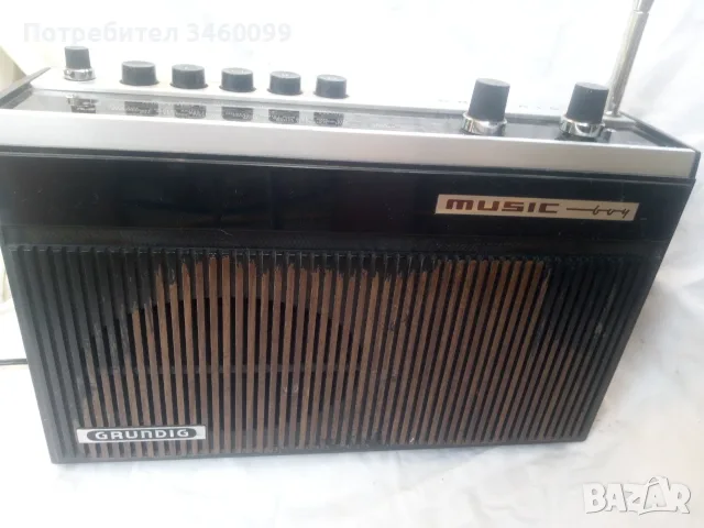 Радио GRUNDIG MUSIC BOY